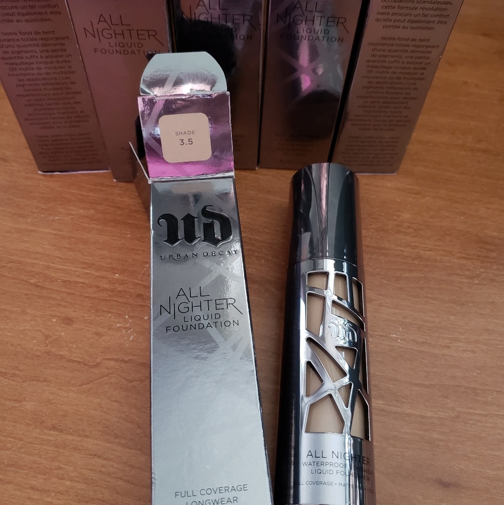 NEW IN BOX Urban decay all nighter foundation 3.5